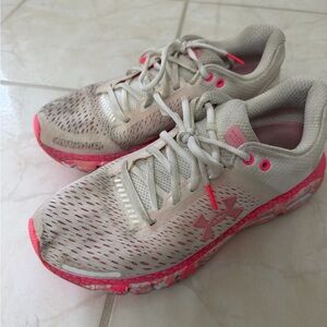 Under Armour Women's Running Athletic Shoes - White and Pink